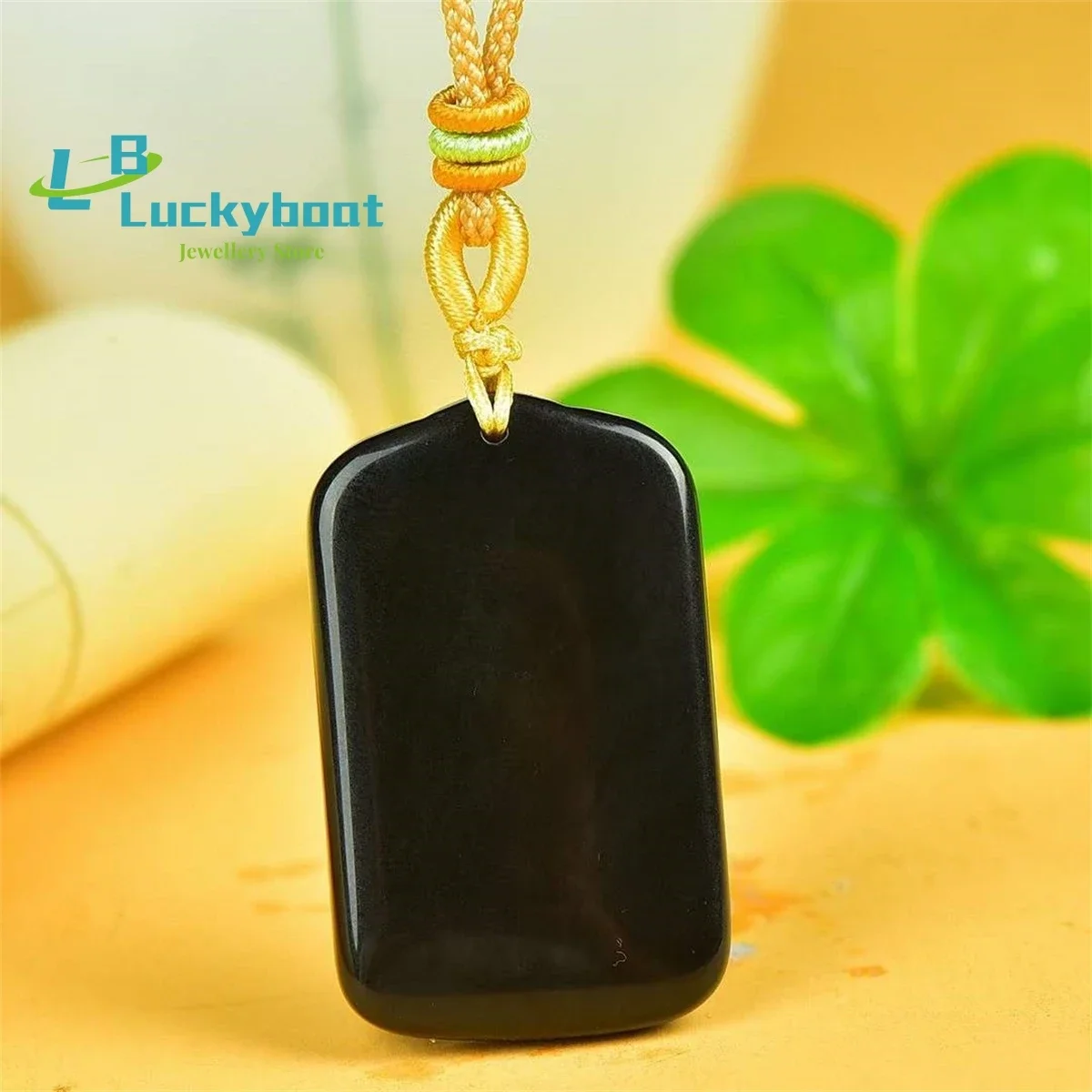 Vintage Fashion Ornaments - Natuurlijke gouden zijden jade zwarte Wushi-merk